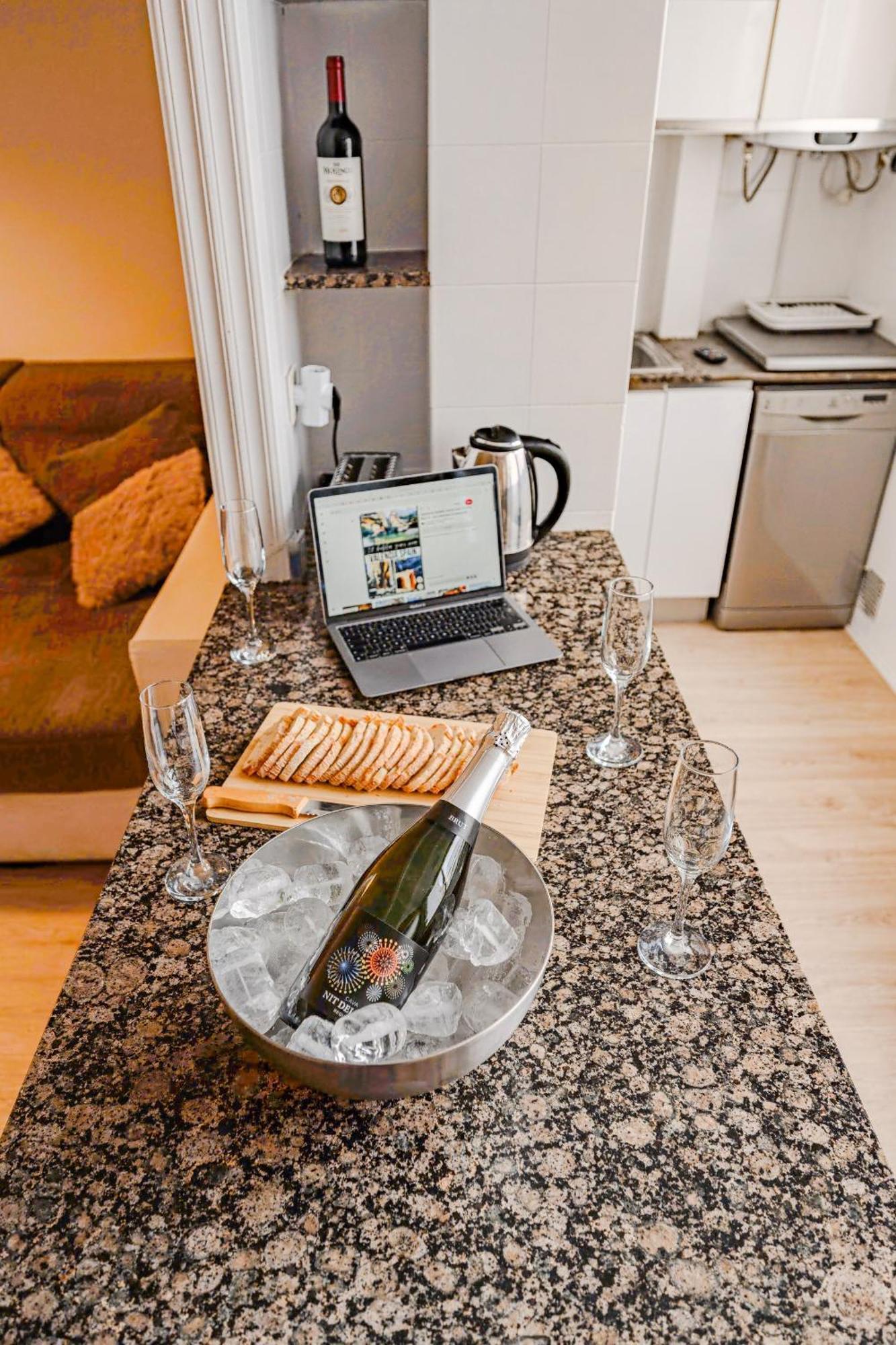 Cabanal House - 10 Min To Ocean , Fastwifi , Smarttv, Ac Apartment *