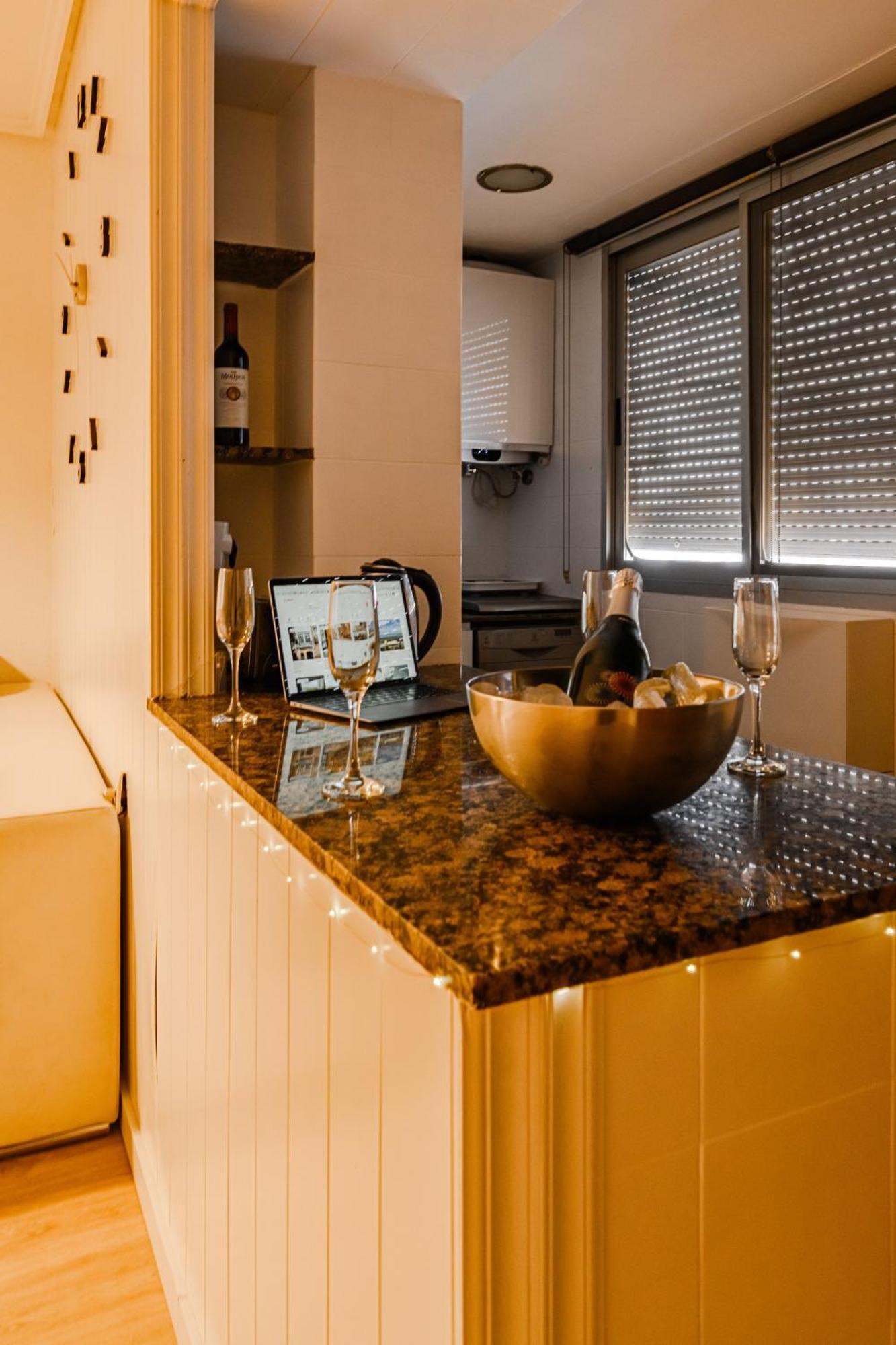 Cabanal House - 10 Min To Ocean , Fastwifi , Smarttv, Ac * Valencia