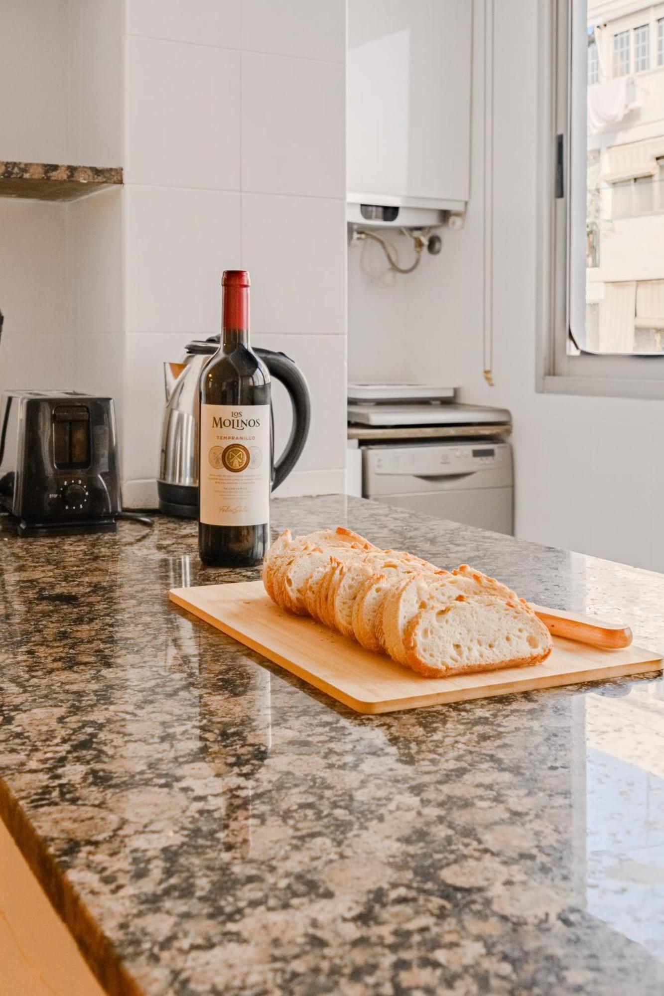 Cabanal House - 10 Min To Ocean , Fastwifi , Smarttv, Ac Apartment Valencia